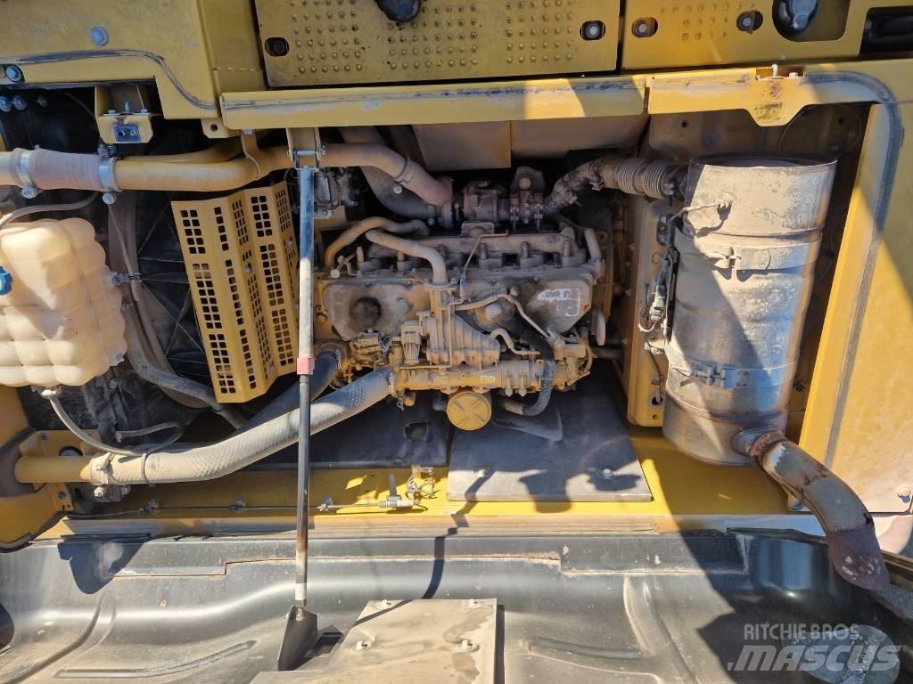 CAT 320 EL Гусеничні екскаватори
