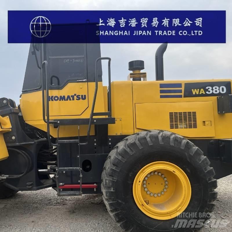 Komatsu WA 380 Фронтальні навантажувачі