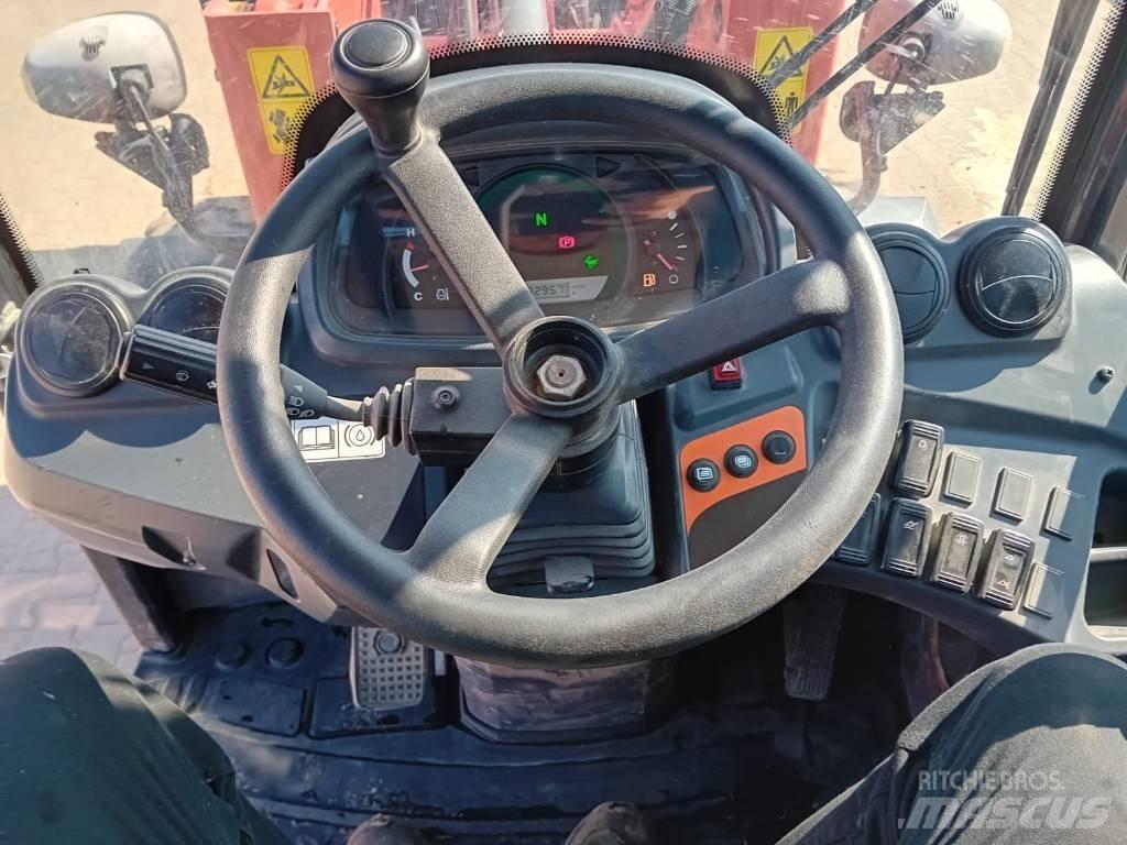 Kubota R 082 Фронтальні навантажувачі