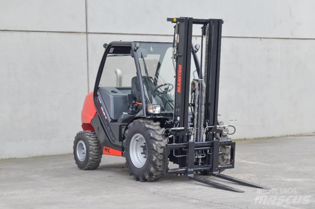Manitou MC 25-4 Дизельні навантажувачі