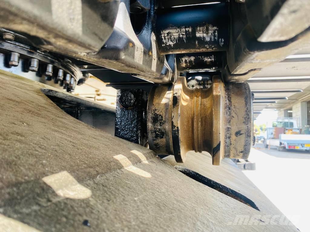 CAT 329e lre Екскаватори з великим вилітом