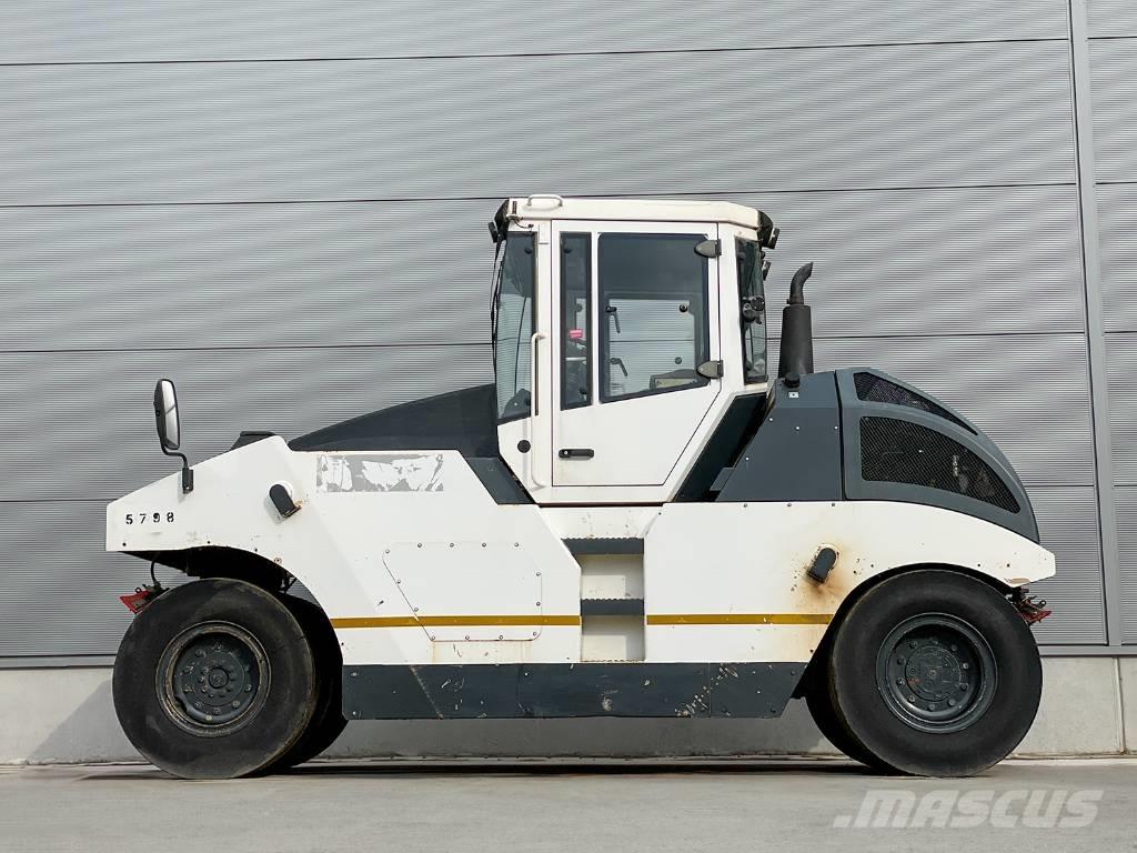 Bomag BW 24 RH Пневматичні катки
