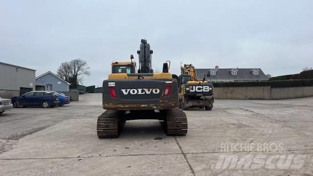 Volvo EC 220 DL Гусеничні екскаватори
