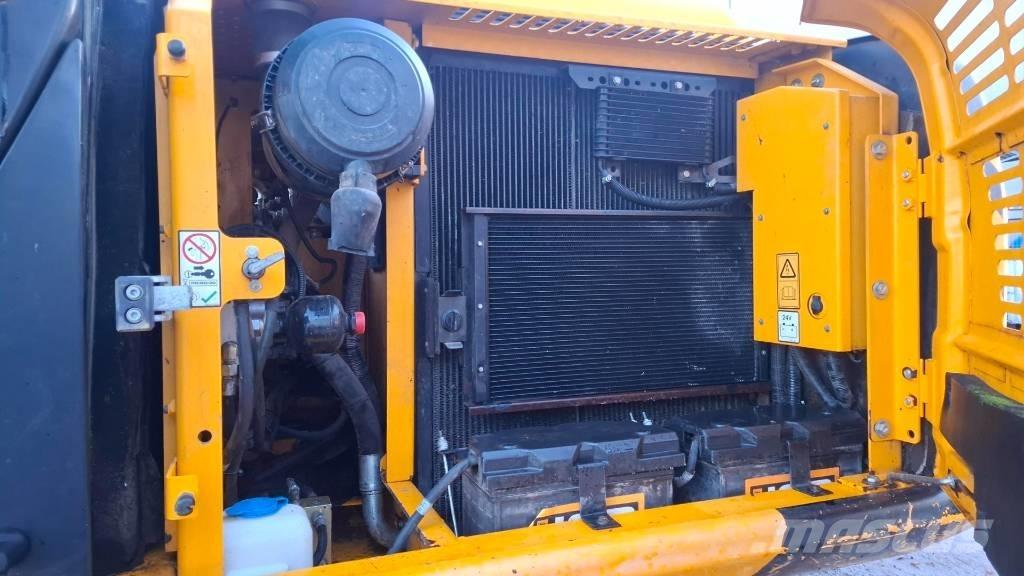 JCB JS190LC T4 Гусеничні екскаватори