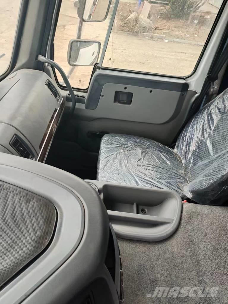 Howo 371 6x4 Самоскиди