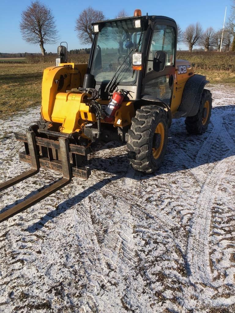 JCB 524-50 Телескопічний навантажувач
