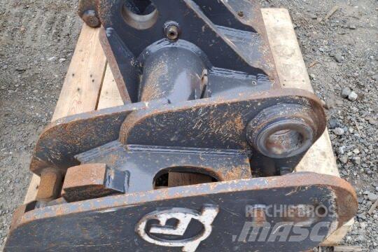 Develon Hitch Міні-екскаватори < 7т
