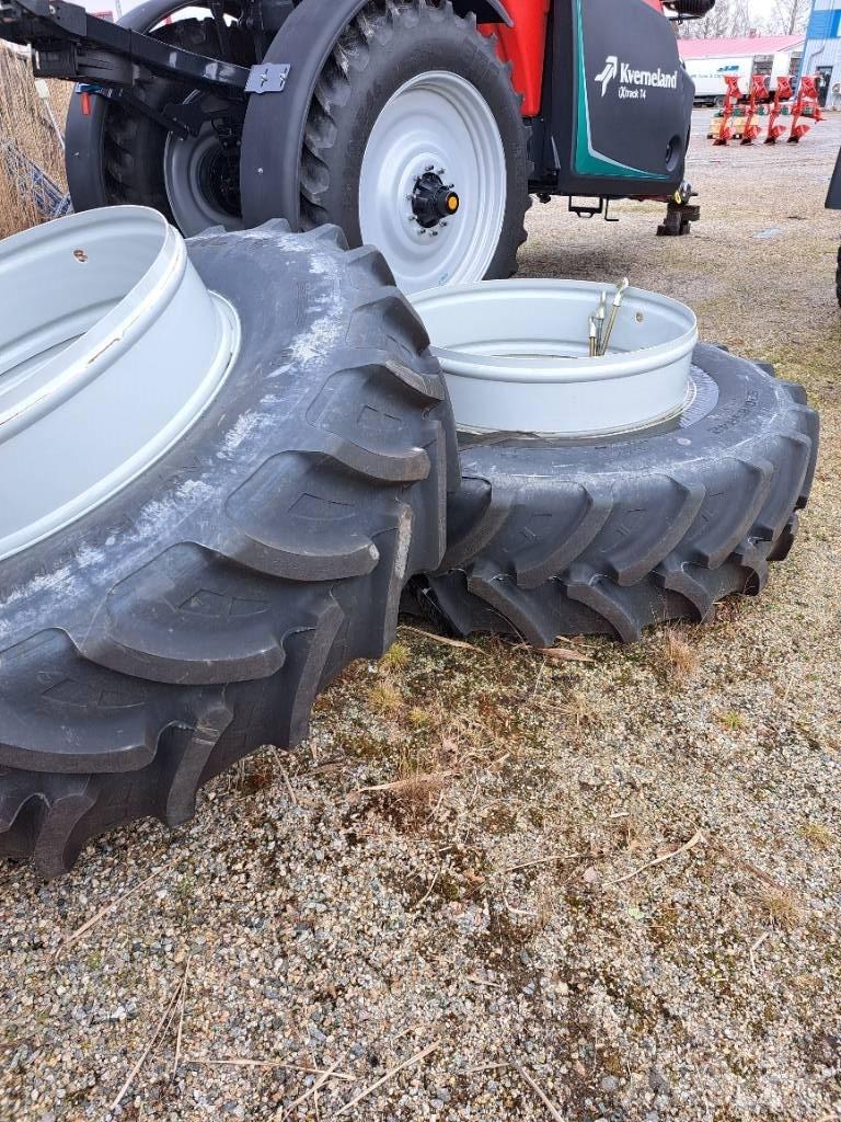  Paripyörät 520/85R42 Колеса