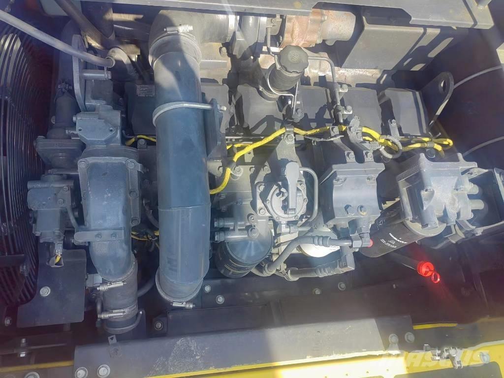 Komatsu PC450-8 Гусеничні екскаватори