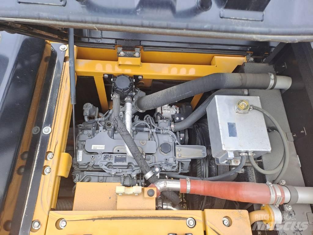 Sany SY 135 C Гусеничні екскаватори