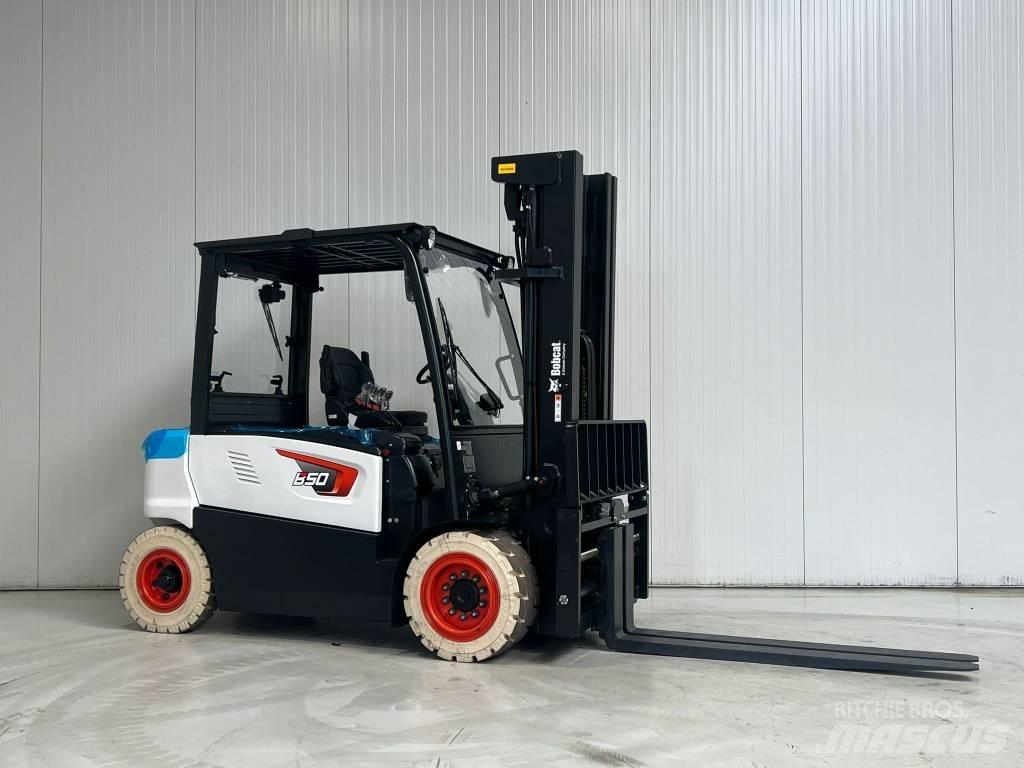 Bobcat B50XC-7 Електронавантажувачі