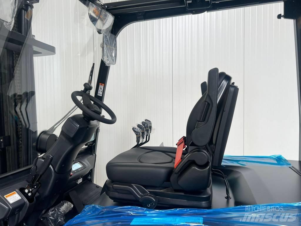 Bobcat B50XC-7 Електронавантажувачі