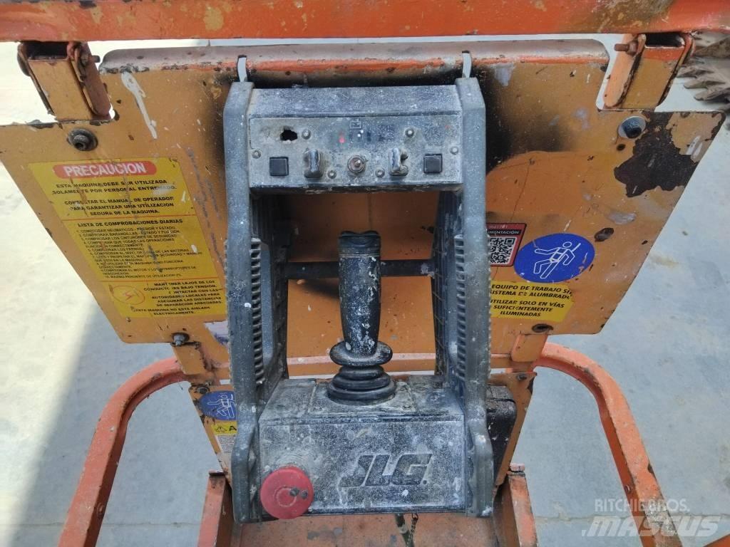 JLG 2030 ES Підйомники-ножиці