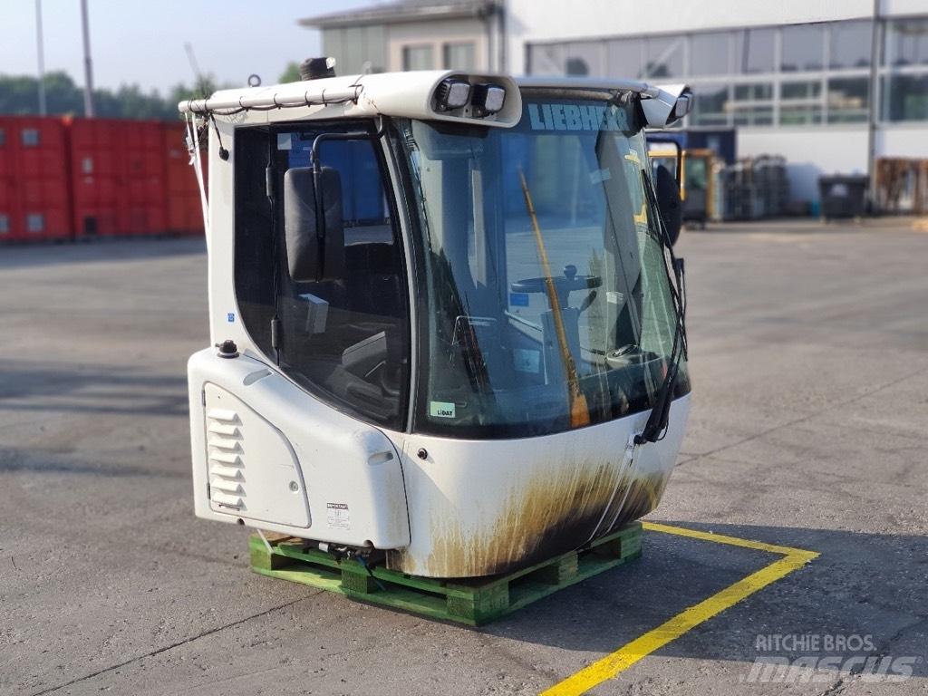 Liebherr L 550 CAB Кабіна