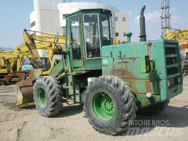 Komatsu 510 Фронтальні навантажувачі