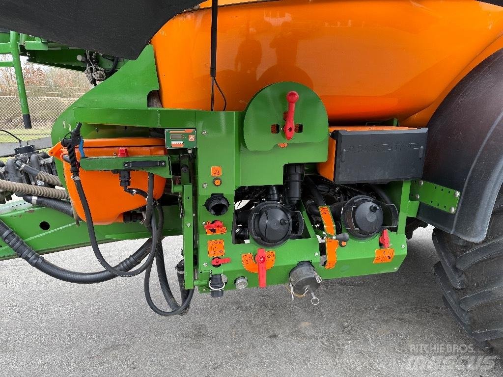 Amazone UX 11200 Причіпні обприскувачі