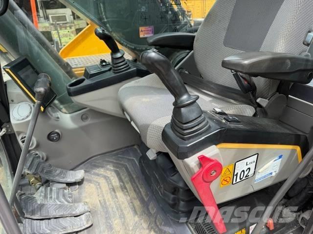 Volvo EC 220 Гусеничні екскаватори
