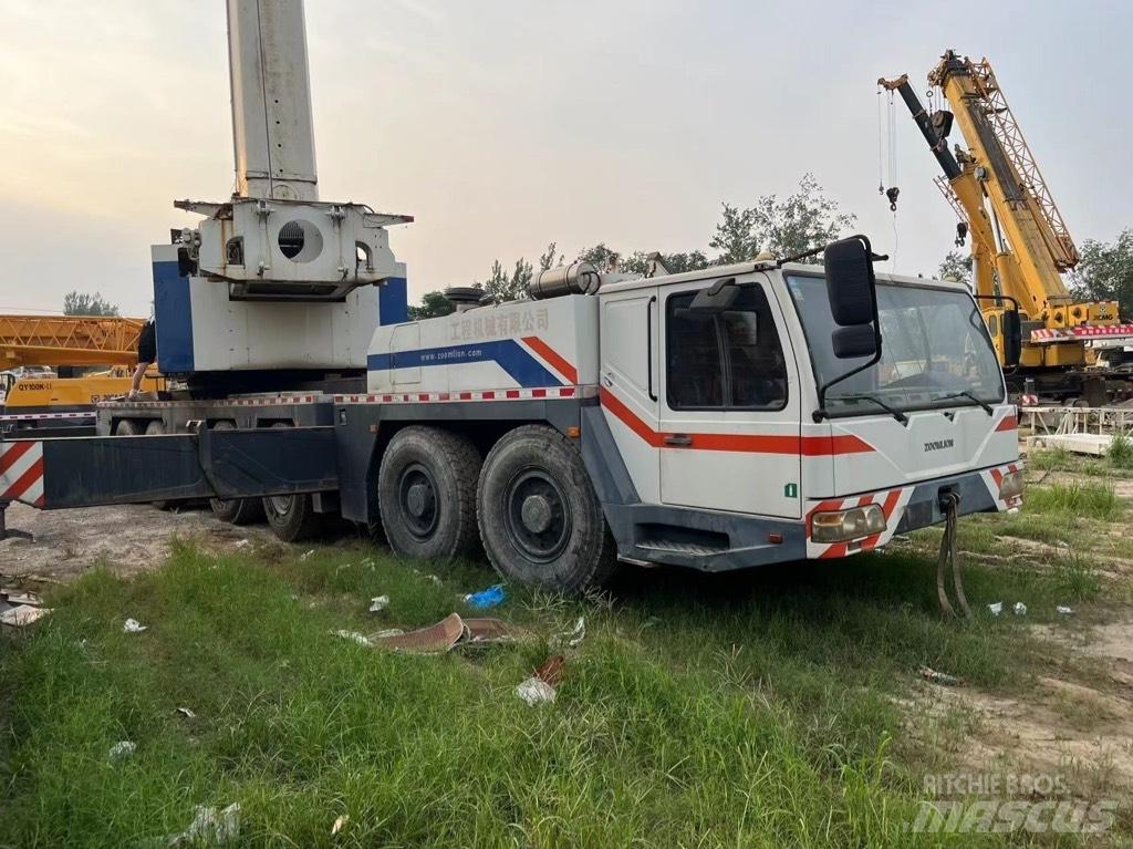 Zoomlion QY220V автокрани
