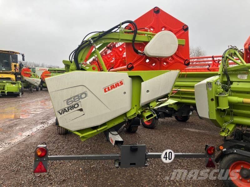 CLAAS TRION 640 Зернозбиральні комбайни