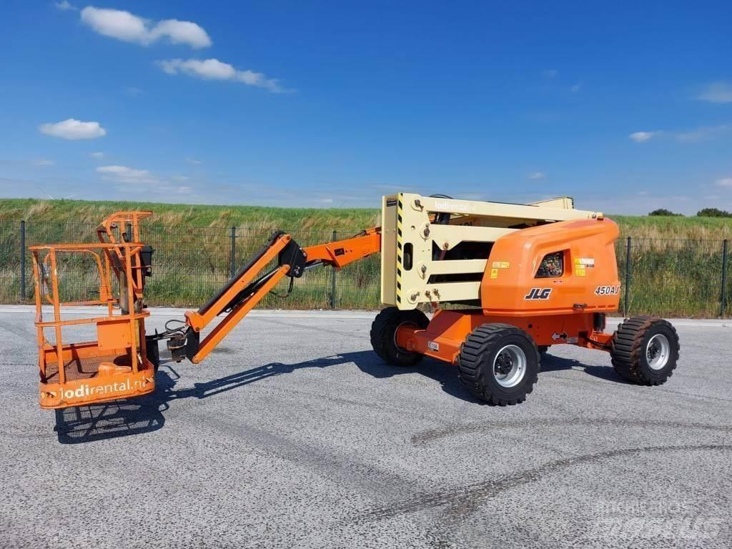 JLG 450 AJ Колінчаті підйомники