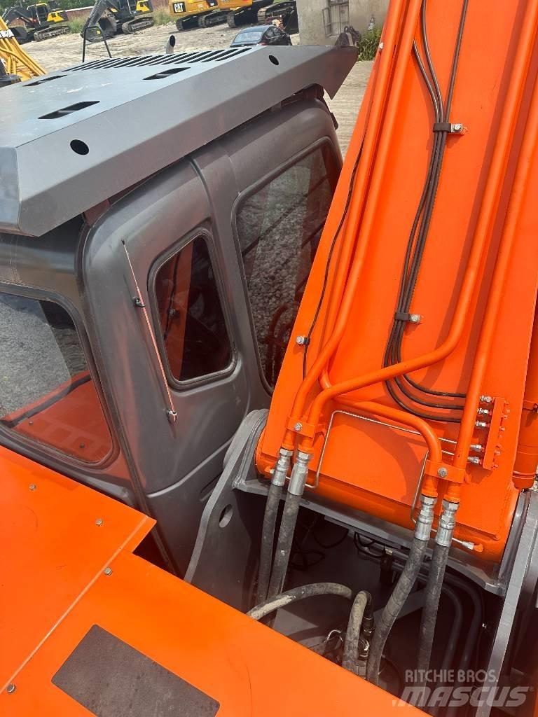Hitachi ZX 350 Гусеничні екскаватори