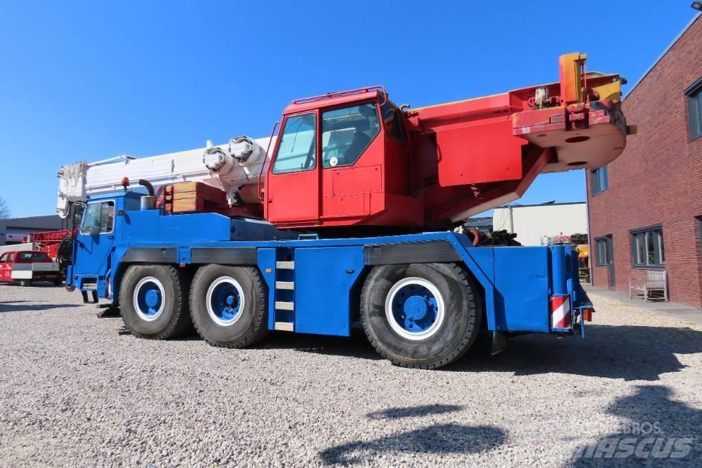 Liebherr LTM 1050-1 автокрани