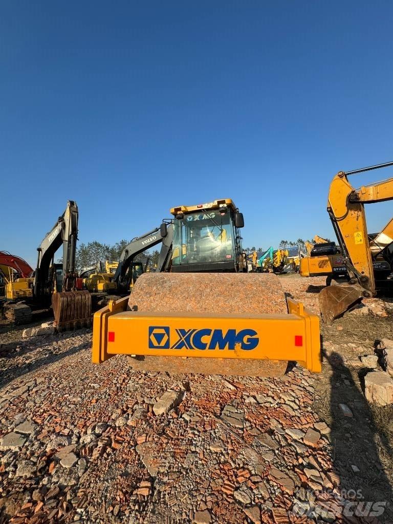 XCMG XS 263 J Грунтові котки