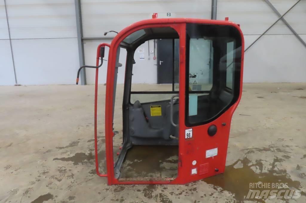 Volvo ECR 88 Кабіна