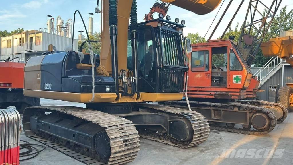 CAT 320 D Гусеничні екскаватори