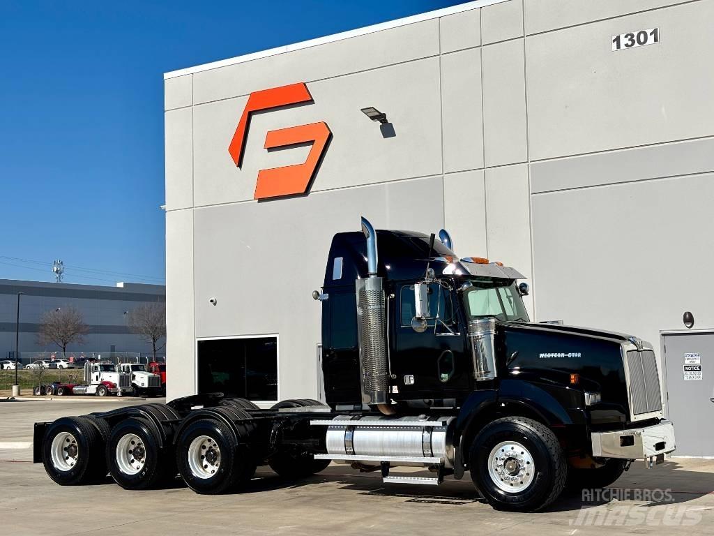 Western Star 4900 FA Тягачі