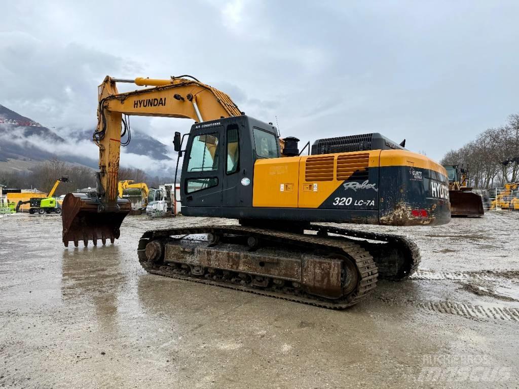 Hyundai R320LC-7A Гусеничні екскаватори