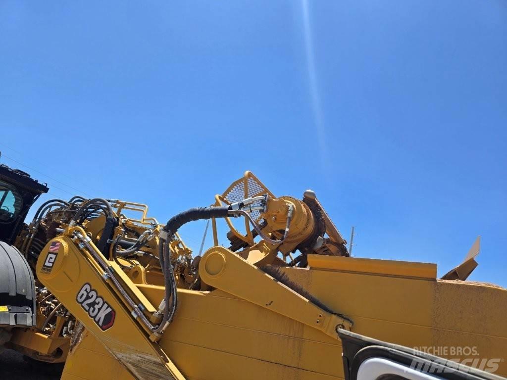CAT 623K Скрепери