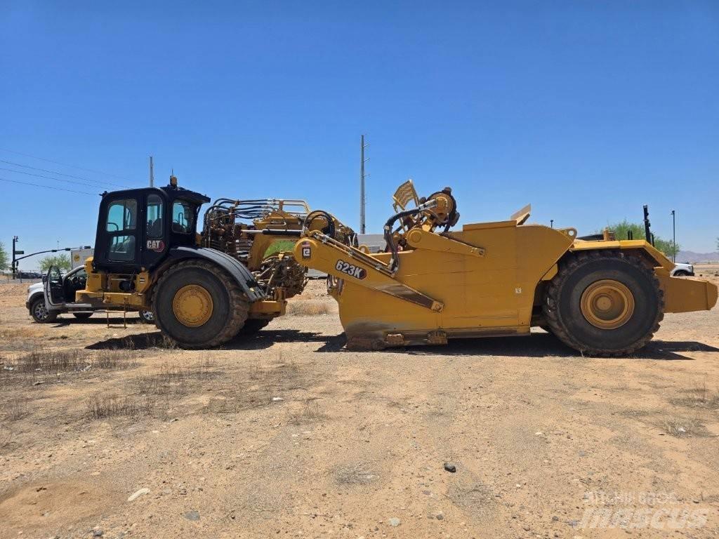 CAT 623K Скрепери