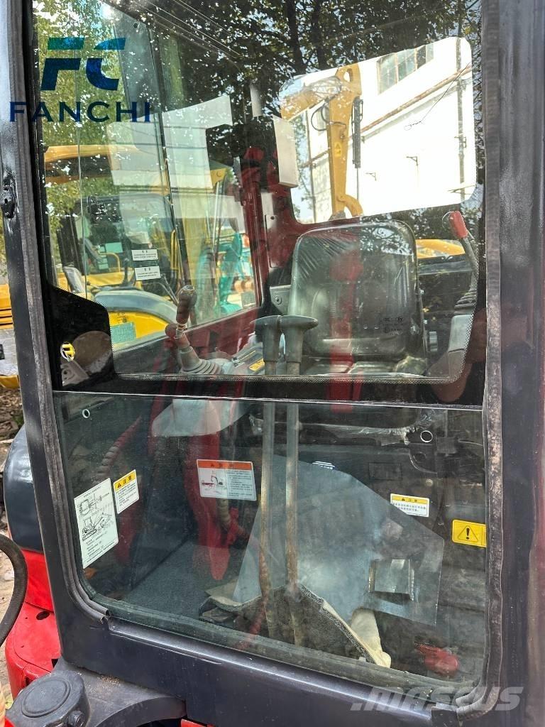 Kubota u35 Гусеничні екскаватори
