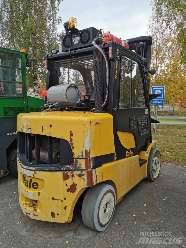 Yale GLC70GC Газові навантажувачі