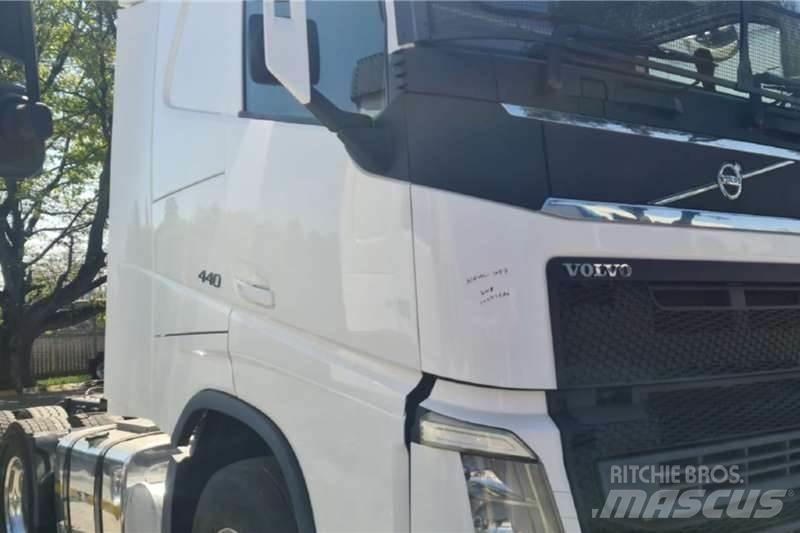 Volvo FH 440 Вантажівки / спеціальні