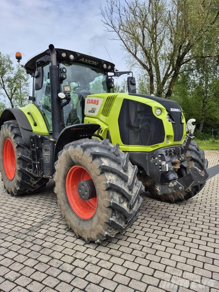 CLAAS Axion 850 Трактори