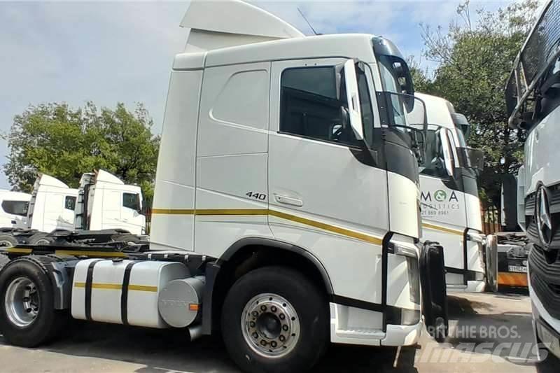 Volvo FH440 Вантажівки / спеціальні
