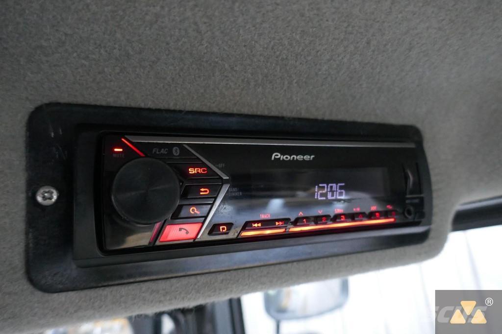 CAT CS64B Грунтові котки