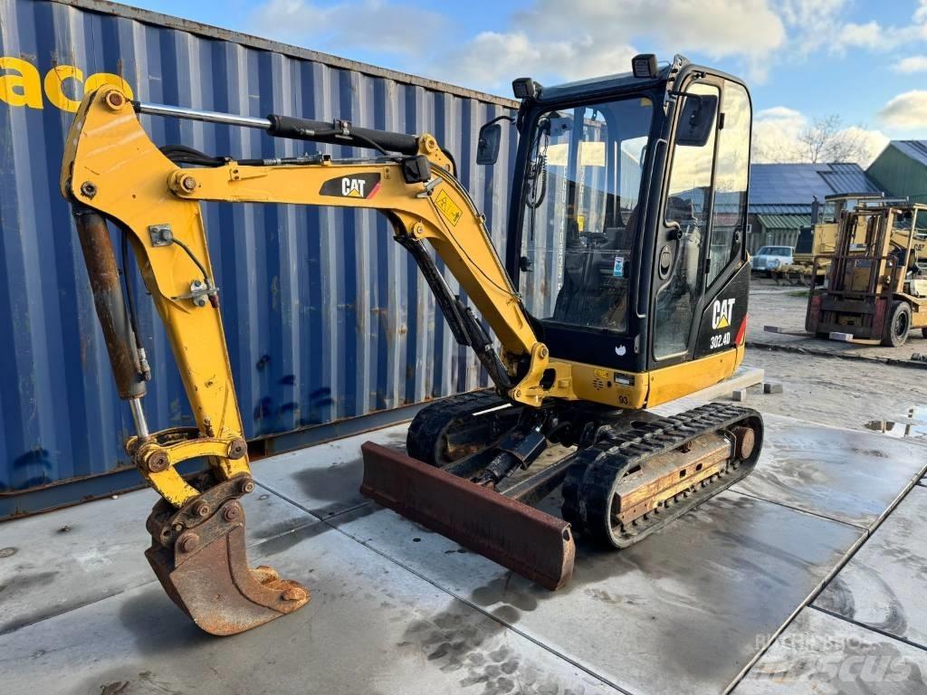 CAT 302.4 D Міні-екскаватори < 7т