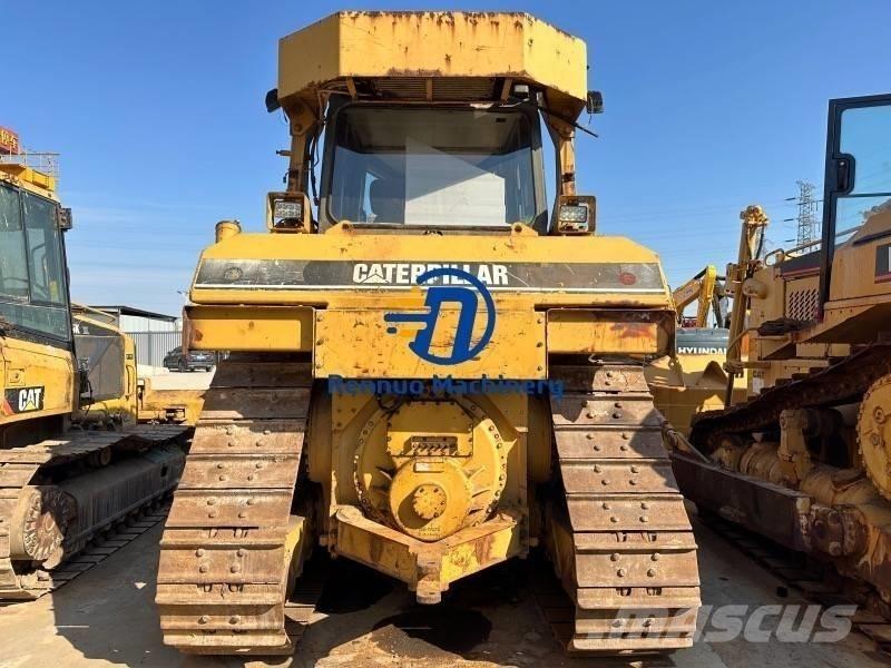 CAT D 6 R Гусеничні бульдозери