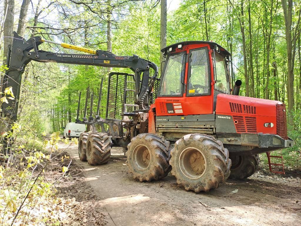 Komatsu 845 Форвардери