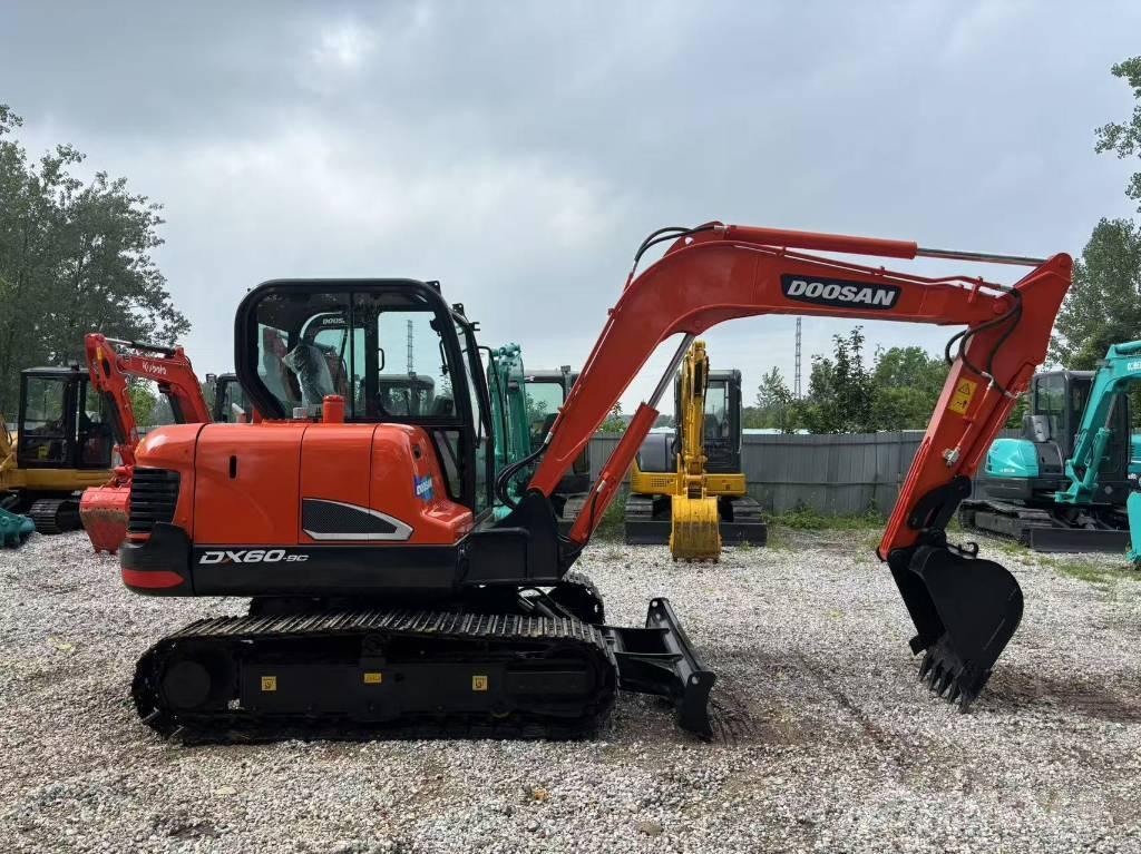 Doosan DX 60 Міні-екскаватори < 7т