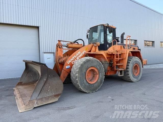 Doosan DL 400 Фронтальні навантажувачі