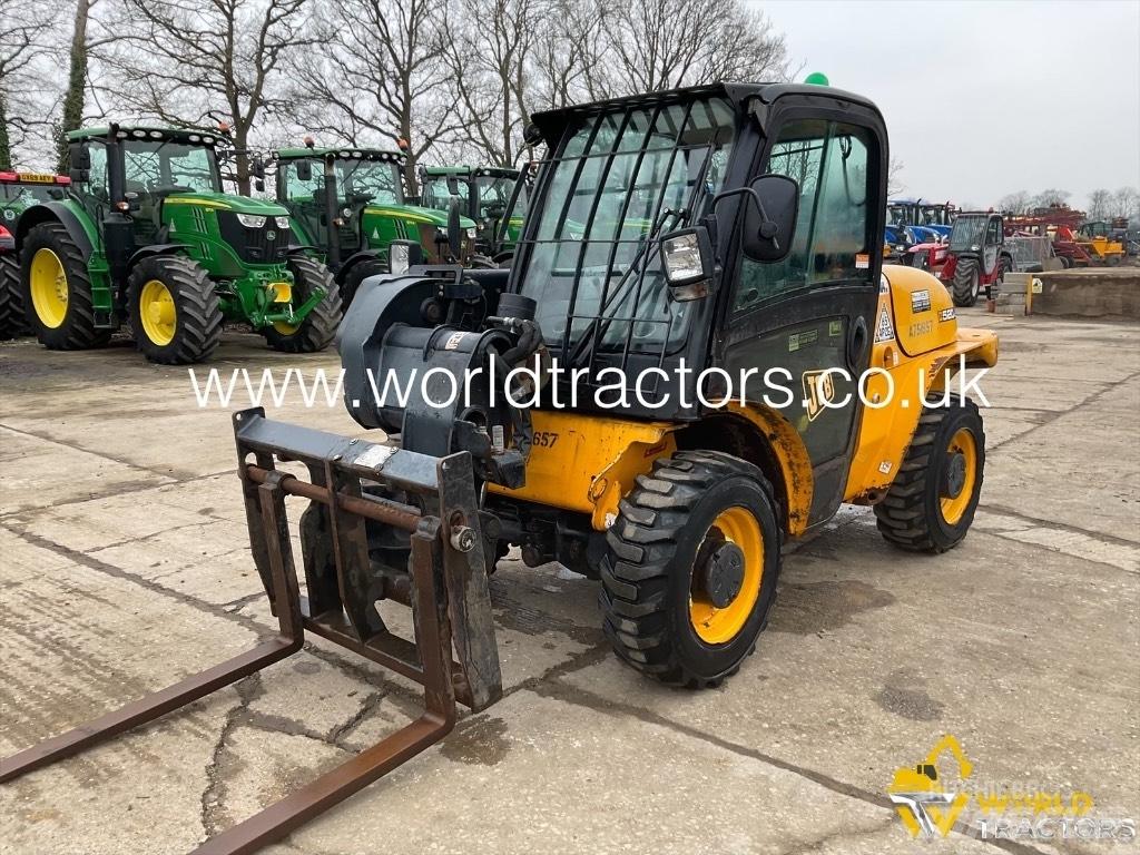JCB 520-40 Телескопічні навантажувачі