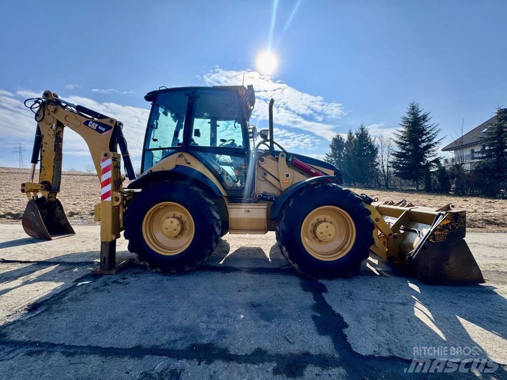 CAT 444 E Екскаватори-навантажувачі