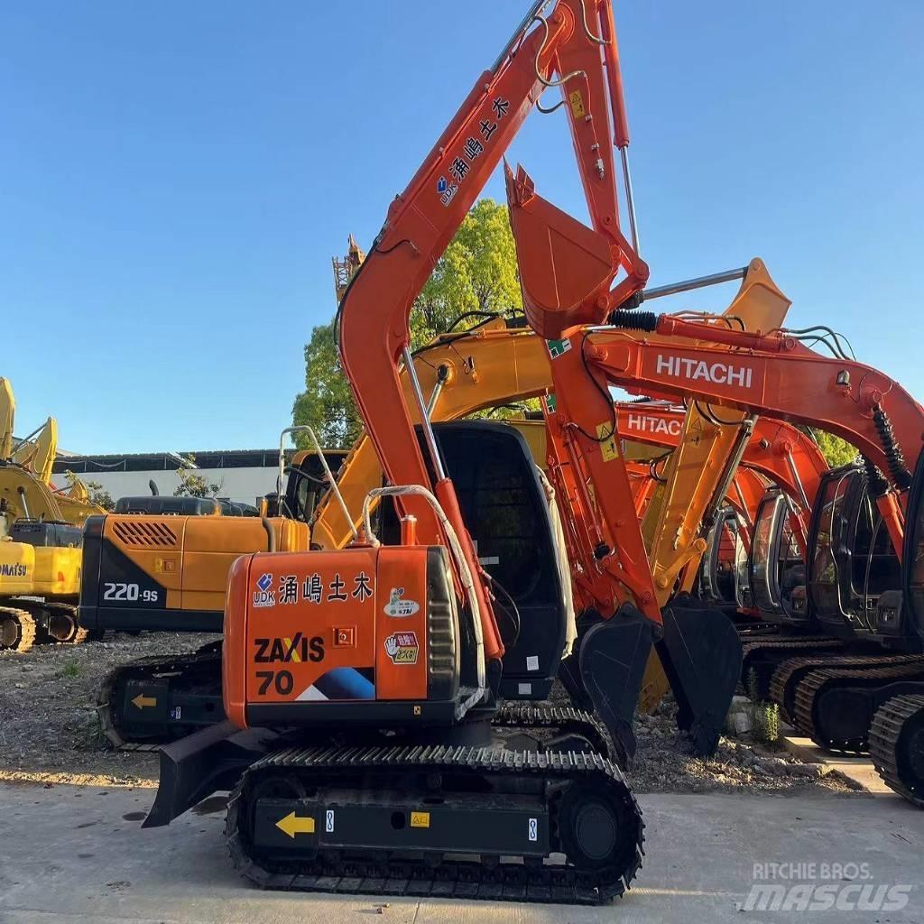 Hitachi ZX 70 Гусеничні екскаватори