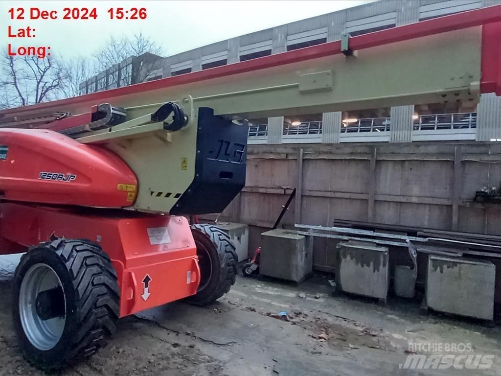 JLG 1250 AJP Колінчаті підйомники