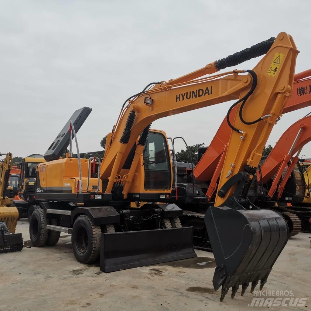 Hyundai R 150W Колісні екскаватори