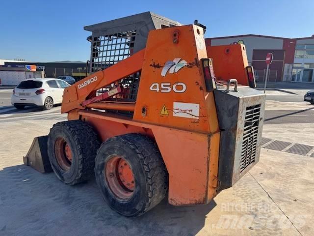 Daewoo 450P Міні-навантажувачі
